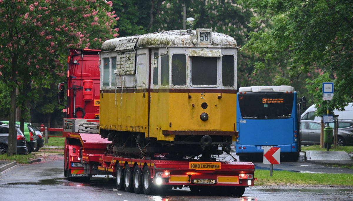 Magyar gyártású 112 éves villamosok kerültek a közlekedési múzeumba