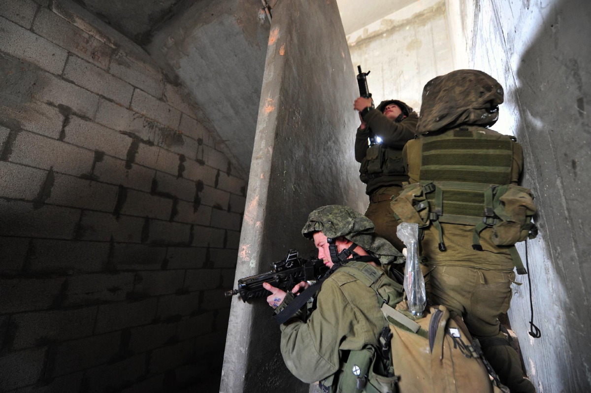 Megdöbbentő dolgokat találtak az izraeli katonák egy gázai kislány szobájában